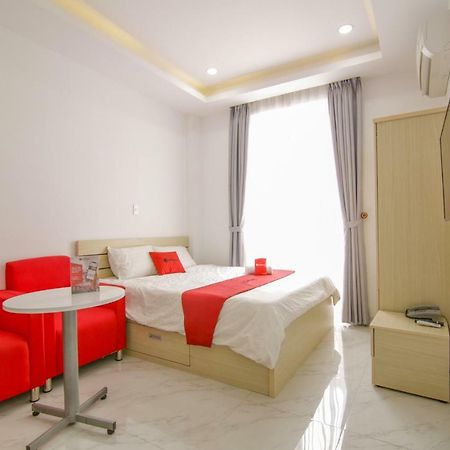 Reddoorz Near Quan Khu 7 Stadium โฮจิมินห์ซิตี้ ภายนอก รูปภาพ